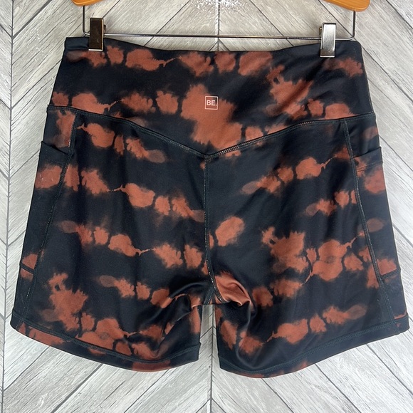 BE. Active biker shorts - Picture 4 of 8